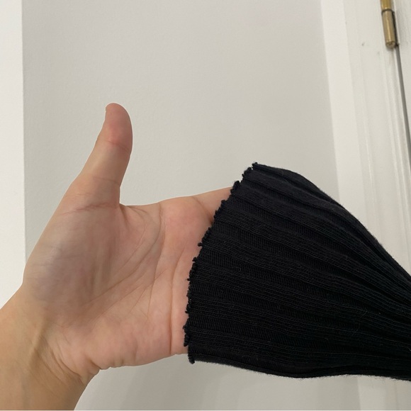 FREE PEOPLE | Beach black cropped ribbed knit sweater - Picture 3 of 6